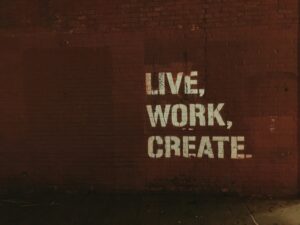 Lire la suite à propos de l’article Développer une routine artistique motivante et efficace